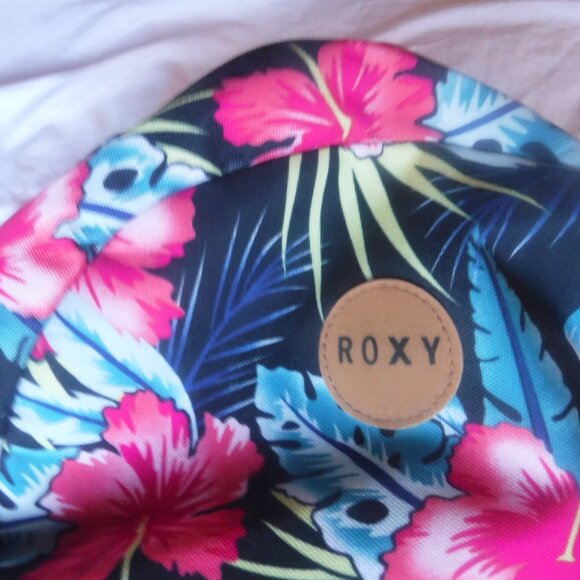 Roxy Tropical pink Hibiscus Floral pattern Puffy Backpack - Picture 2 of 10